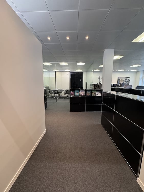 Ihr neues Büro mit Stil: ganze Etage mit Terrasse & Teeküche 2