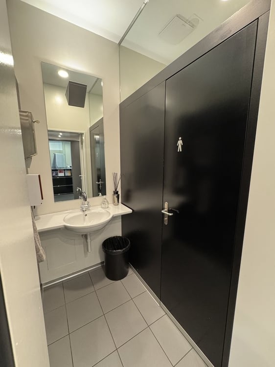 Ihr neues Büro mit Stil: ganze Etage mit Terrasse & Teeküche 9