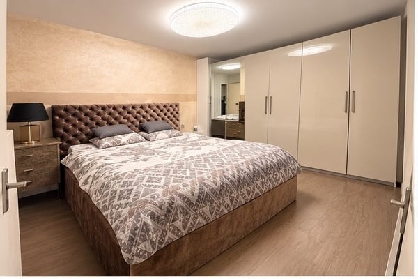 Familienfreundliche Maisonettewohnung mit Sitzplatz in Zürich-Nord 5