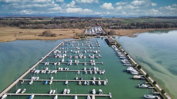 Restaurant et magasin + chambres d'hôtes à Chevroux / VD 11