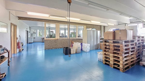 Locaux commerciaux / industriels à Cressier / FR 5