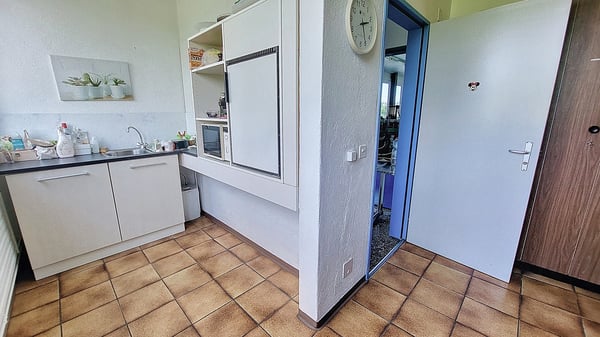 Locaux commerciaux / industriels à Cressier / FR 8