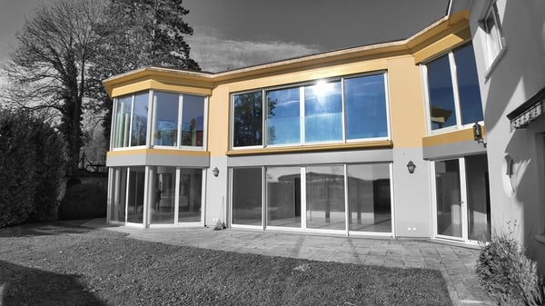 Magnifique appartement de 1 pces (115m2) avec terrasse à Vallon / FR 11