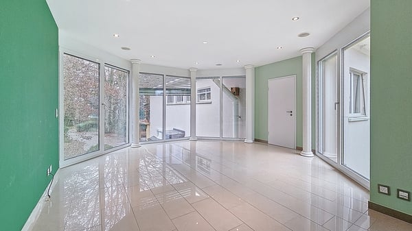 Magnifique appartement de 1 pces (115m2) avec terrasse à Vallon / FR 3