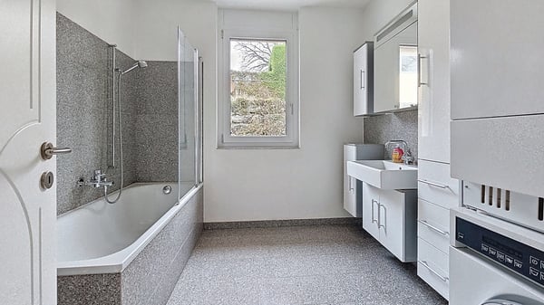 Studio (10 m2) avec jardin privatif à Vallon / FR 5