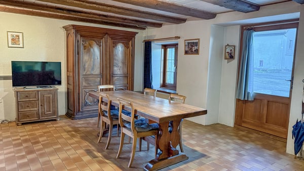 Maison jumelée 5.5 pces avec jardin d'agrément au Mont-de-Buttes / NE 5