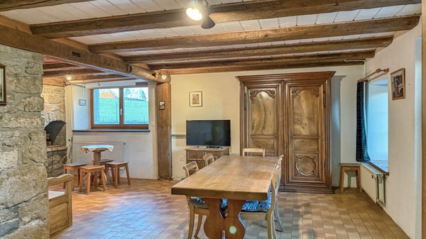 Maison jumelée 5.5 pces avec jardin d'agrément au Mont-de-Buttes / NE 4