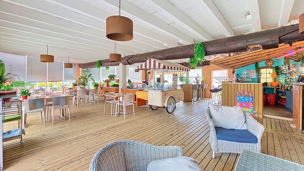Opportunité rare : café-restaurant proche du lac à Cheyres / FR 7