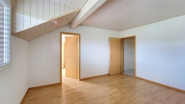 Appartement 3.5 pces de 119 m2 avec balcon à Chabrey / VD 10