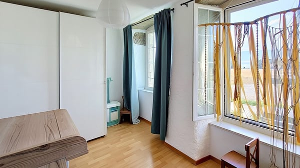 Appartement 5 pces d'env. 122 m2 au rez-de-chaussée à Forel / FR 8