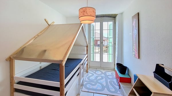 Appartement 5 pces d'env. 122 m2 au rez-de-chaussée à Forel / FR 7