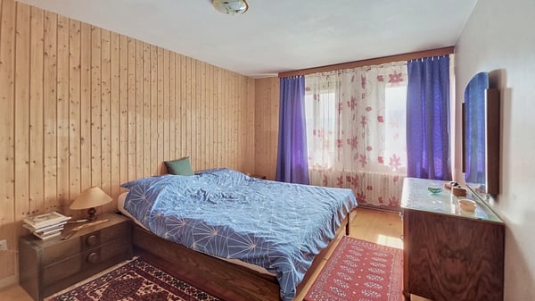 Maison villageoise de 8 pces à Villeneuve / FR 11