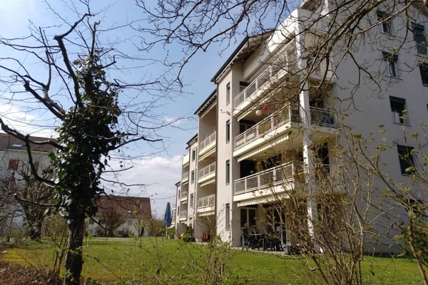 Grosse Wohnung mit Gartensitzplatz 4