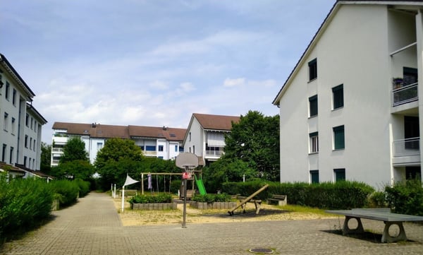 Grosse Wohnung mit Gartensitzplatz 2
