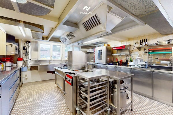 Einzigartige Liegenschaft mit grossem Potenzial 17