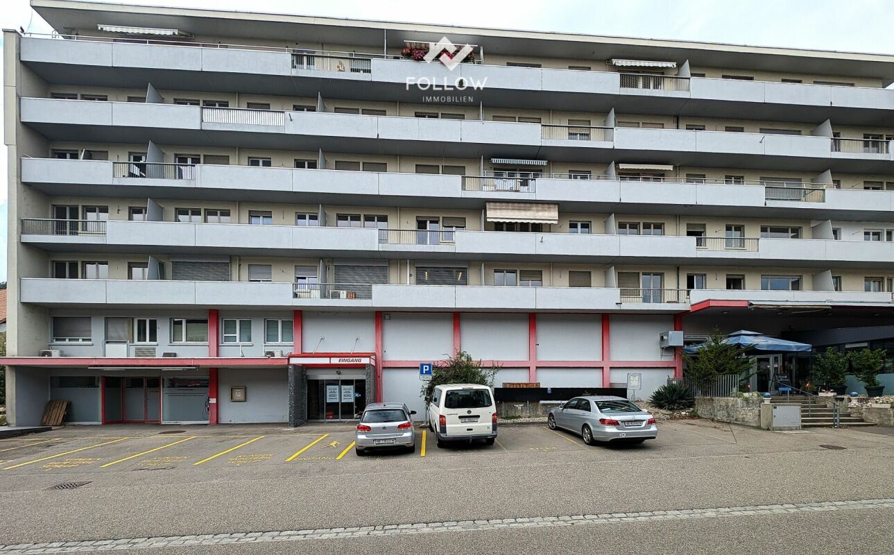 Espace commercial polyvalent au centre de Lengnau - avec concept de salle flexible