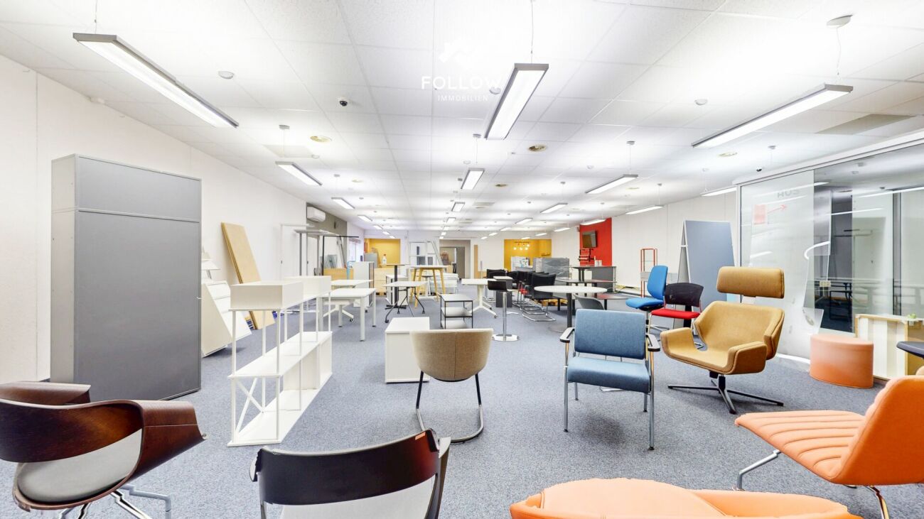 Espace commercial polyvalent au centre de Lengnau - avec concept de salle flexible