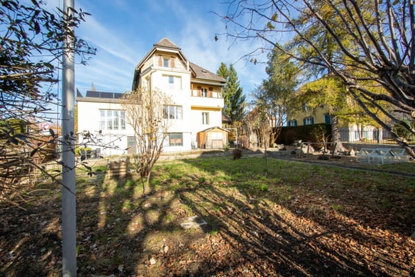 Stilvolles Einfamilienhaus mit Einlegerwohnung- renoviert, hell und heimelig 1