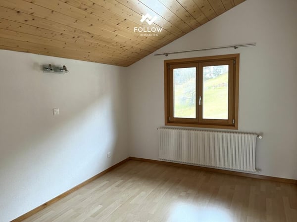 Sonnige 1.5-Zimmer-Dachwohnung mit Balkon, Gartensitzplatz im Dorfzentrum von Fiesch 6