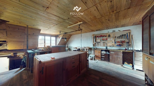 Grosszügiges Dreifamilienhaus mit Weitsicht 15