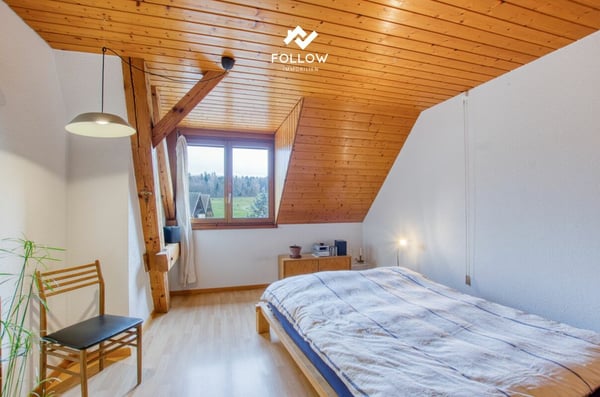 Grosszügiges Dreifamilienhaus mit Weitsicht 26