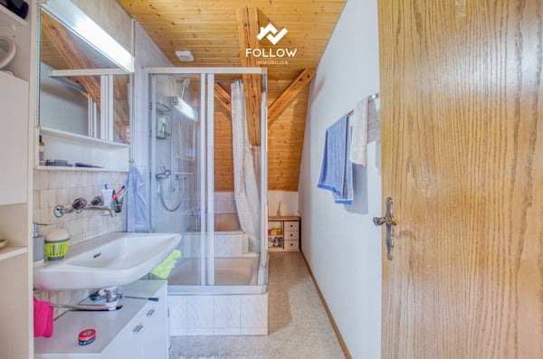 Grosszügiges Dreifamilienhaus mit Weitsicht 21