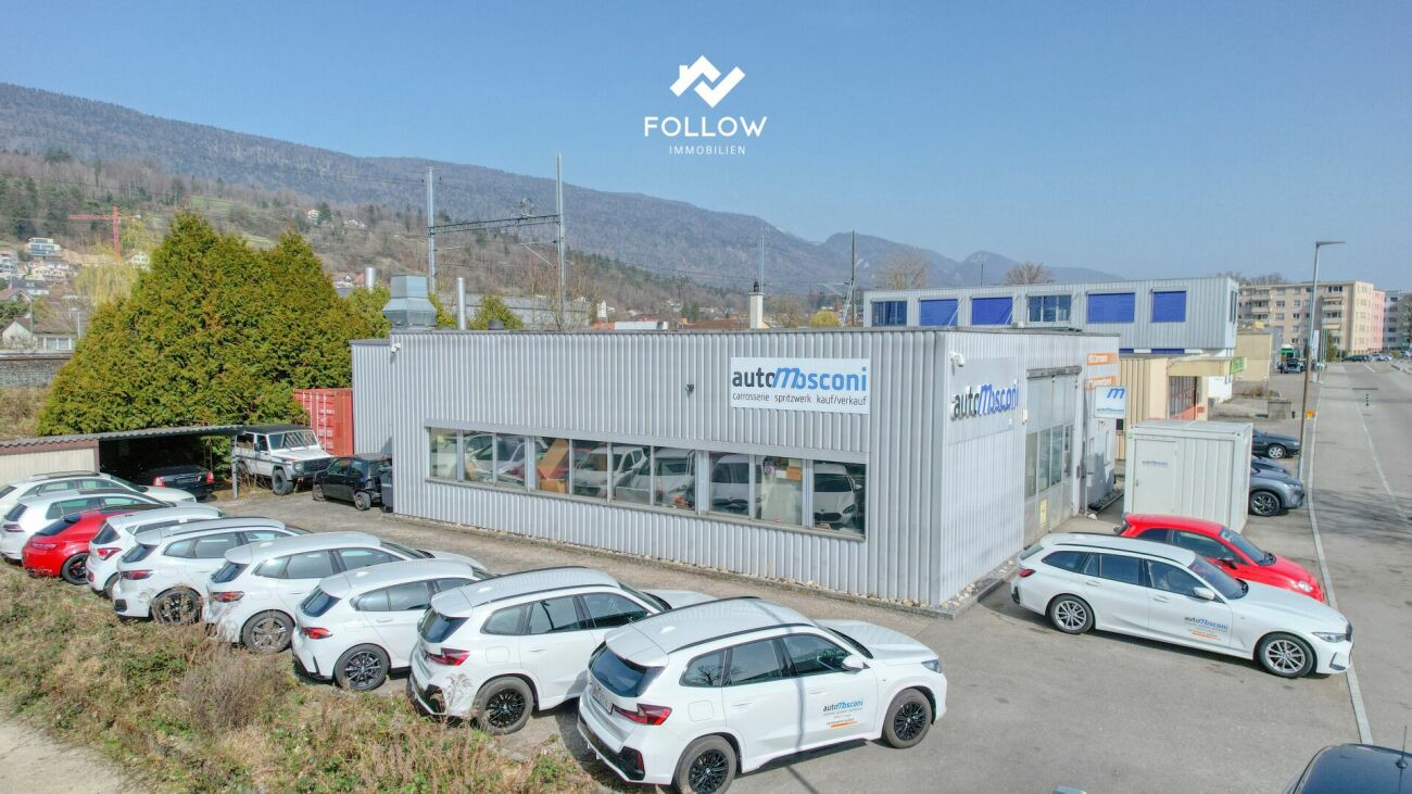 Qui la tua azienda cresce: Funzionale hall commerciale con ampia area esterna