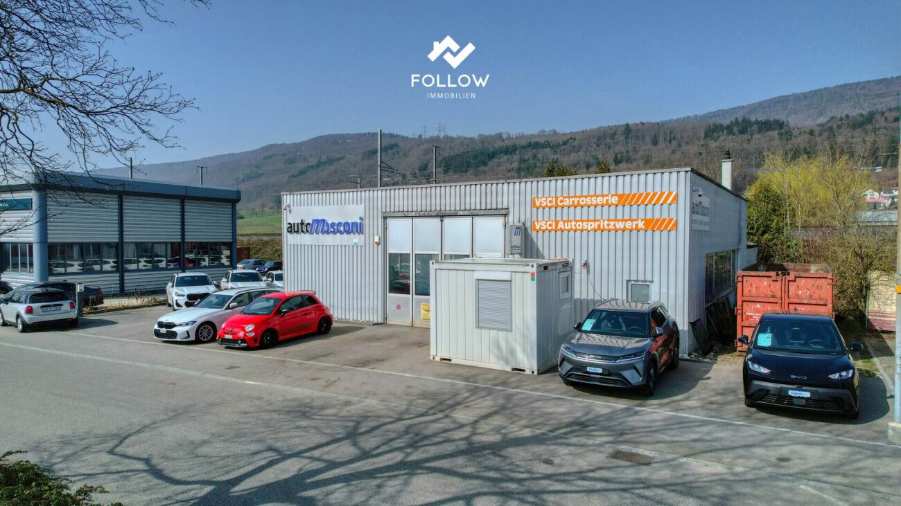 Qui la tua azienda cresce: Funzionale hall commerciale con ampia area esterna