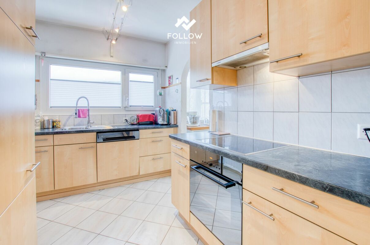 Appartamento con vista sul lago e giardino privato
