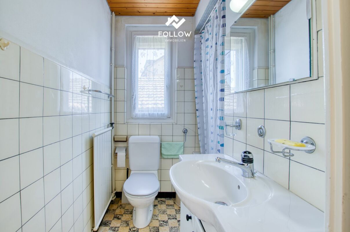 Family Home or Investment Opportunity: Charm and Plenty of Space for Your Visions