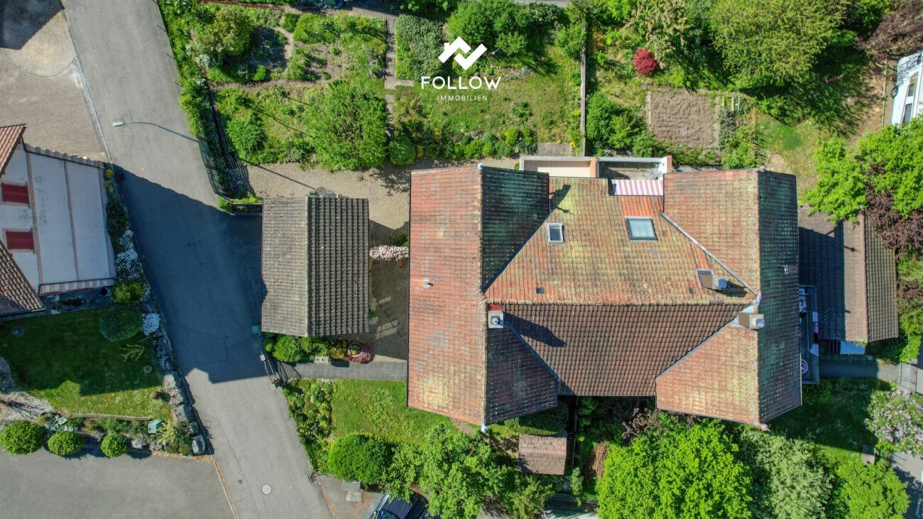 Family Home or Investment Opportunity: Charm and Plenty of Space for Your Visions