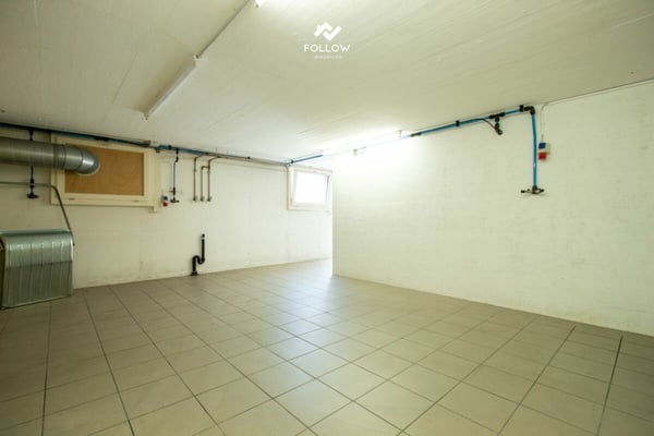Moderne Gewerbehalle mit Büro und vielseitigem Nutzungspotenzial in Marly 26