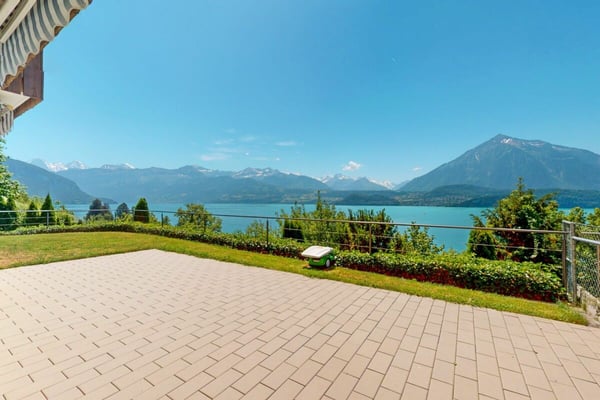 4,5-Zimmer-Oase am Thunersee mit Blick auf den Niesen Kopie 22