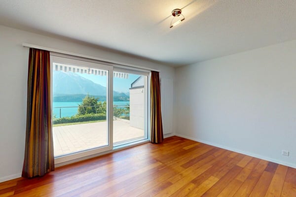 4,5-Zimmer-Oase am Thunersee mit Blick auf den Niesen Kopie 16
