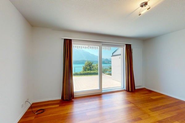 4,5-Zimmer-Oase am Thunersee mit Blick auf den Niesen Kopie 19