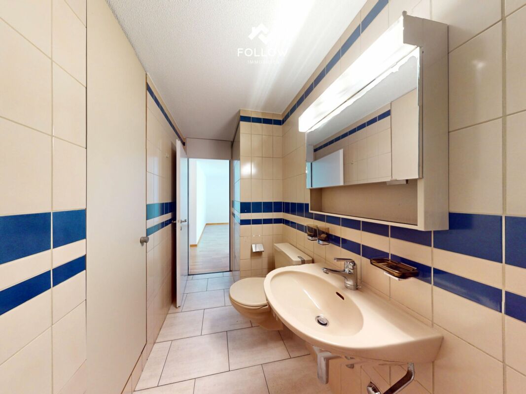Gepflegte und gemütliche 2,5 Zimmer Eigentumswohnung mit Terrasse