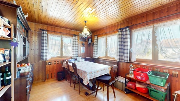Liebhaberobjekt an absoluter Premiumlage: Chalet mit grossem Grundstück direkt an der Aare 8