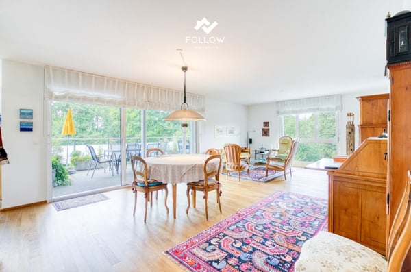 Idylle trifft auf Eleganz: Grosszügige 4.5-Zimmer-Wohnung an schöner Grünlage 7