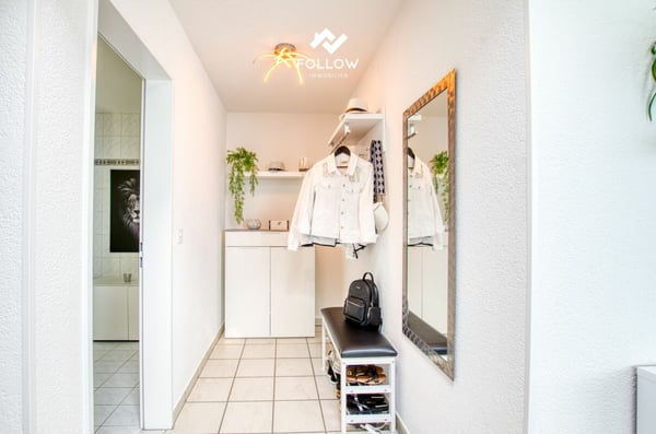 Panoramablick über den Bielersee: Modernisierte Attika-Traumwohnung in Twann 19