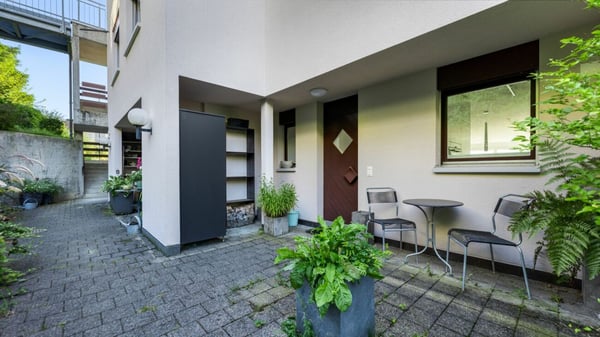 Traumhafte Panorama -und Seesicht mit eigenem Gartenanteil! 14