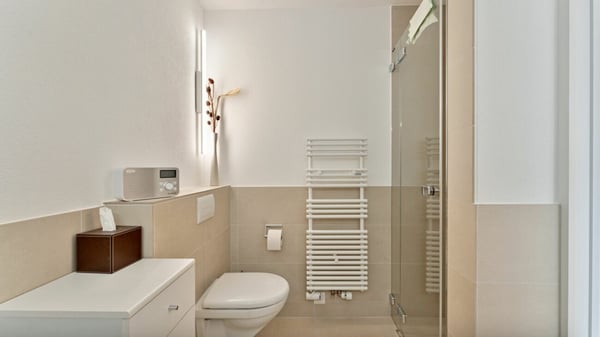 Traumhafte Panorama -und Seesicht mit eigenem Gartenanteil! 10