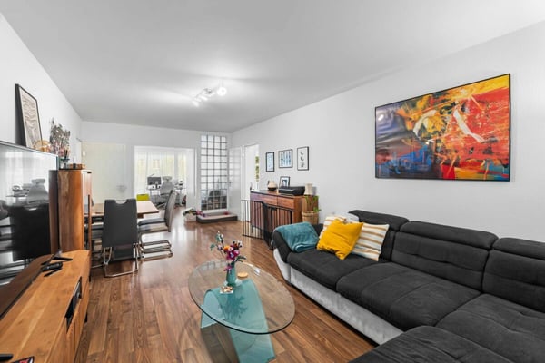 Komfortable Eigentumswohnung am Wasgenring! 2