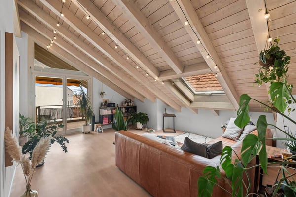 Charmante Dachwohnung an stadtnaher und sonniger Lage! 3