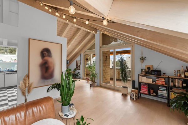 Charmante Dachwohnung an stadtnaher und sonniger Lage! 4