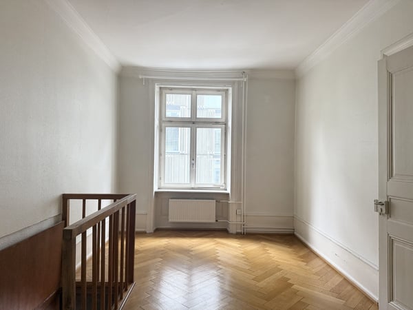 Duplex 4.5-Zimmerwohnung im 1. & 2. OG an bester Lage im Gundeli! 8