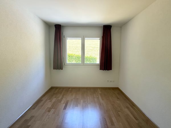 4.5-ZIMMERWOHNUNG MIT GROSSZÜGIGEM BALKON UND VIELSEITIGEN NEBENRÄUMEN 12