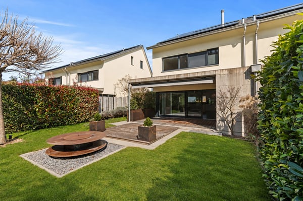 Doppeleinfamilienhaus an familienfreundlicher & ruhiger Lage! 12