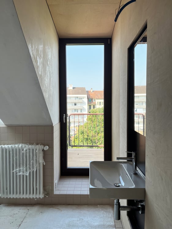 Sanierte Dachwohnung mit Balkon im St. Johann! 3