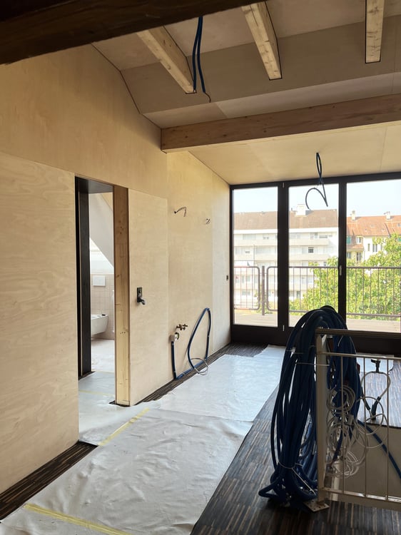 Sanierte Dachwohnung mit Balkon im St. Johann! 2