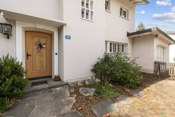 Freistehendes Einfamilienhaus in grüner Umgebung 11